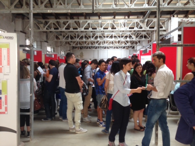 Folla a “Io Lavoro”: 1800 iscritti online e code agli stand