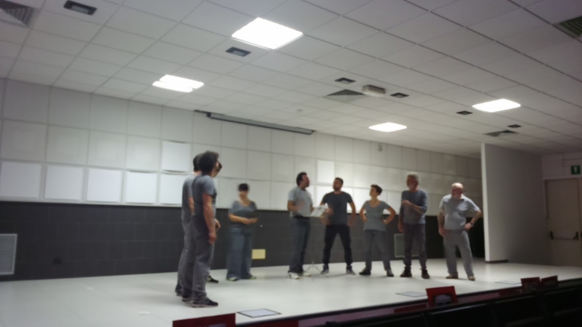 Dal dissesto letteratura e teatro. Recensione de “Narrativa nel dissesto” all’Istituto Volta