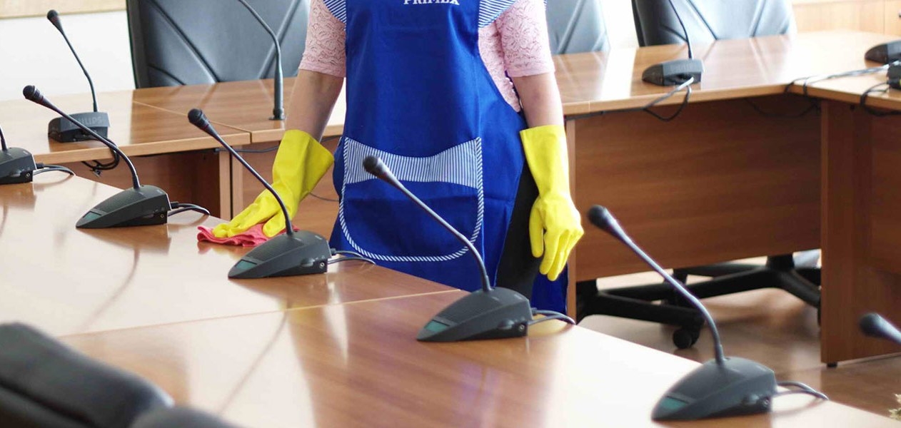 Operatrici delle pulizie di Poste Italiane assunte a condizioni diverse: la Filcams CGIL alza la voce