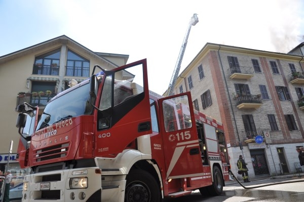 I Vigili del Fuoco di Alessandria al lavoro in Spalto Rovereto [FOTO]