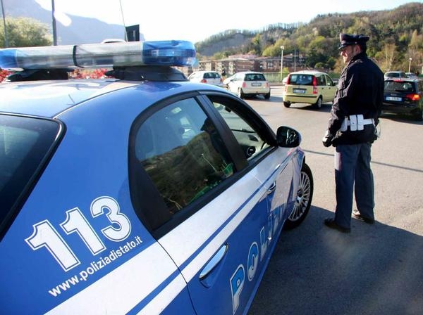 Controlli straordinari della Polizia a Casale: segnalati due assuntori di stupefacenti