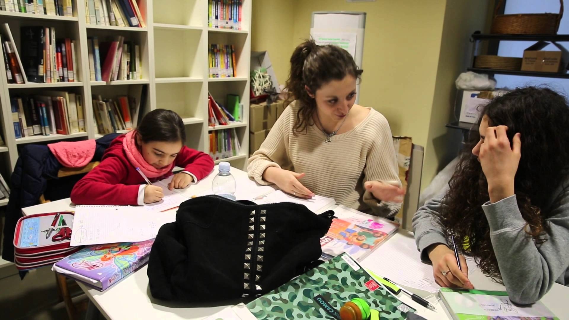 Contro la dispersione scolastica la Compagnia di San Paolo “da’ una mano” al Cissaca