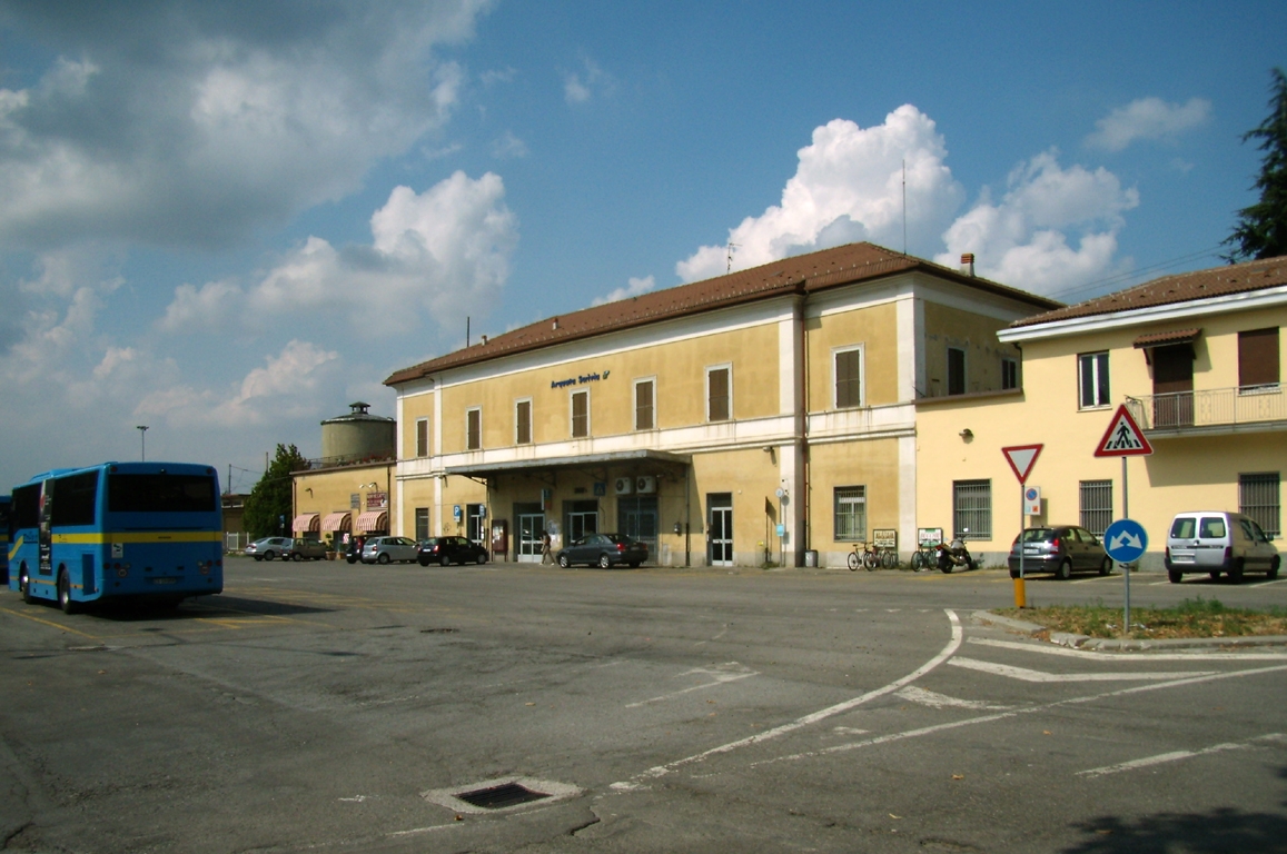 Riceve una telefonata e scappa ad Arquata con intenti suicidi: rintracciata dalla Polizia