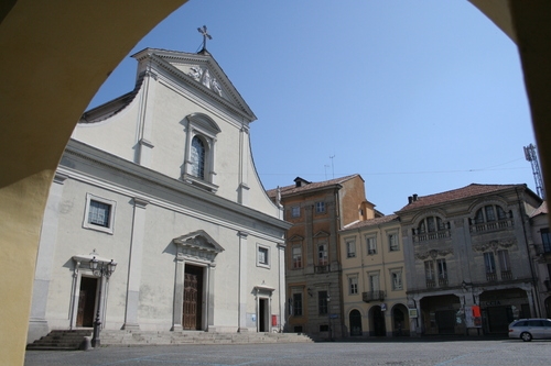 Musica in piazza a Valenza per festeggiare il patrono