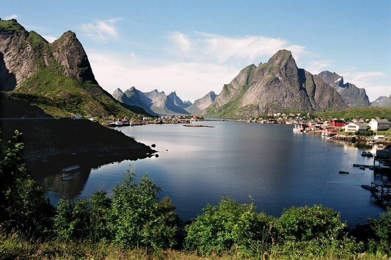 In camper dalla provincia verso le Lofoten per riprendere cetacei dall’alto