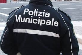 Traffico sul ponte Forlanini dopo un incidente tra un’auto e un ciclomotore