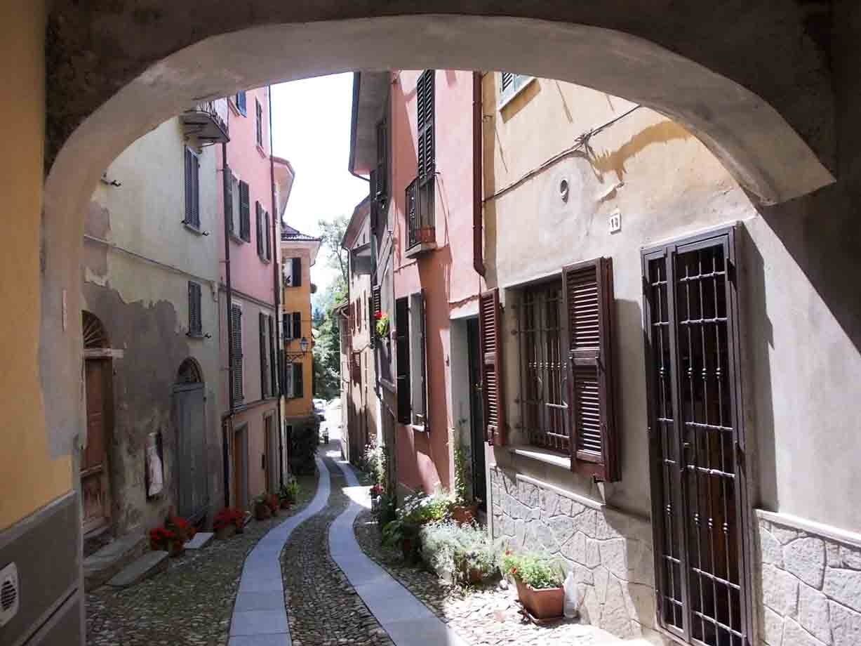 Artinfiera scatena la caccia ai tesori nascosti di San Sebastiano Curone
