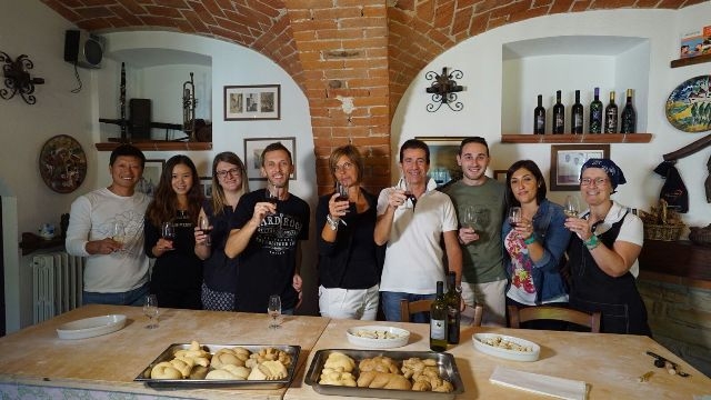 Anche una troupe della tv cinese alla festa dell’Uva di Morsasco
