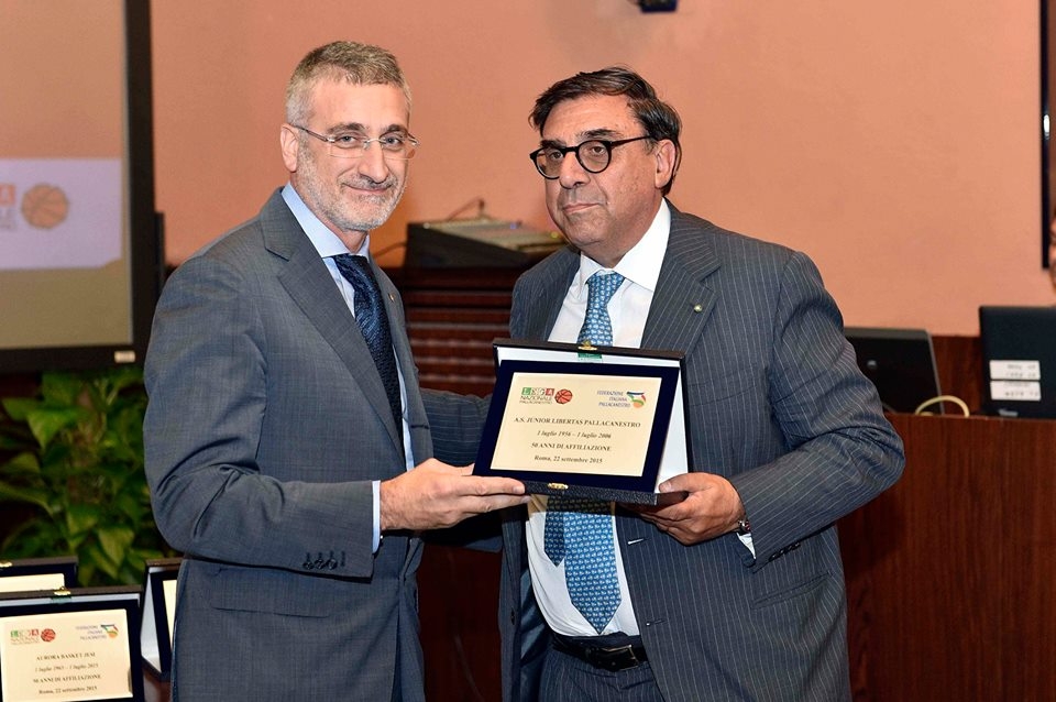 Anche Malagò e Petrucci celebrano i 50 anni della Junior Casale e del Derthona