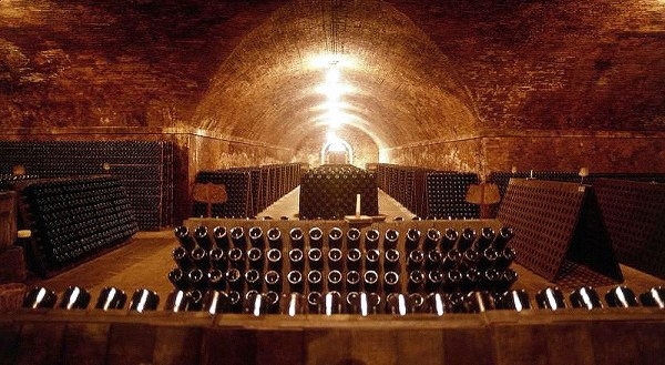 Il Moscato apre le danze a “Canelli Città del vino”