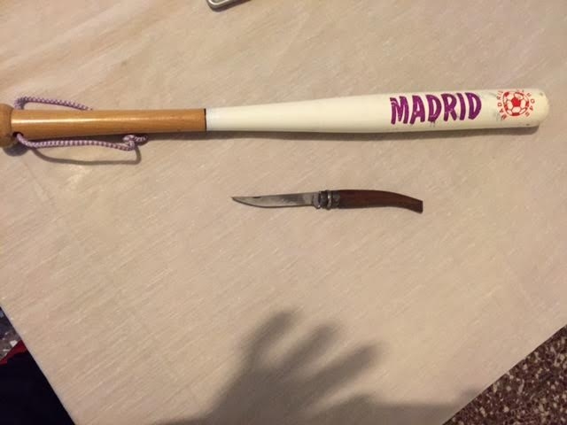 Nell’auto una mazza da baseball e un coltello: uomo denunciato