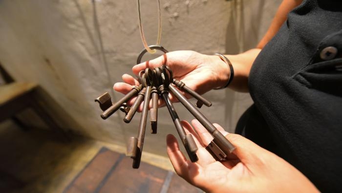Intrappolato: la ‘panic room’ del divertimento tra enigmi e combinazioni