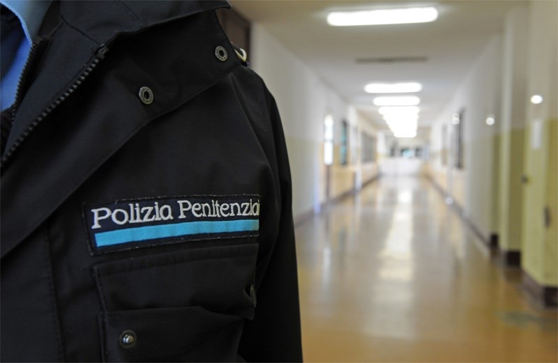 Denunciato famigliare di un detenuto. Aveva provato a introdurre in carcere alcuni grammi di hashish