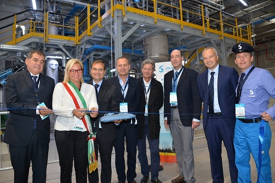 Solvay investe 5 milioni di euro e assume sei addetti per il nuovo impianto di fluidi per l’elettronica e il benessere