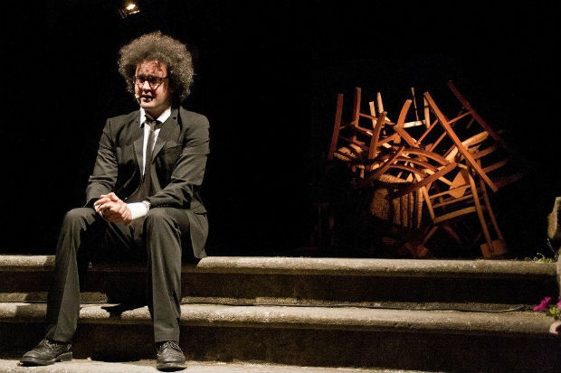 Simone Cristicchi inaugura la stagione del Teatro Sociale di Valenza