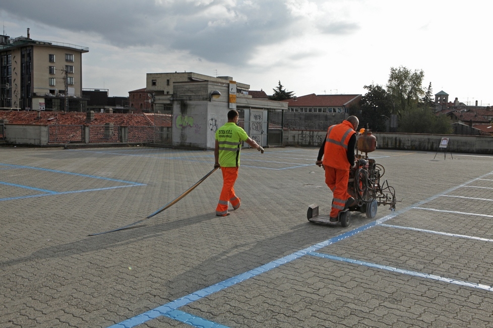 Oggi e domani non si potrà parcheggiare in piazza Don Dolerno ad Acqui