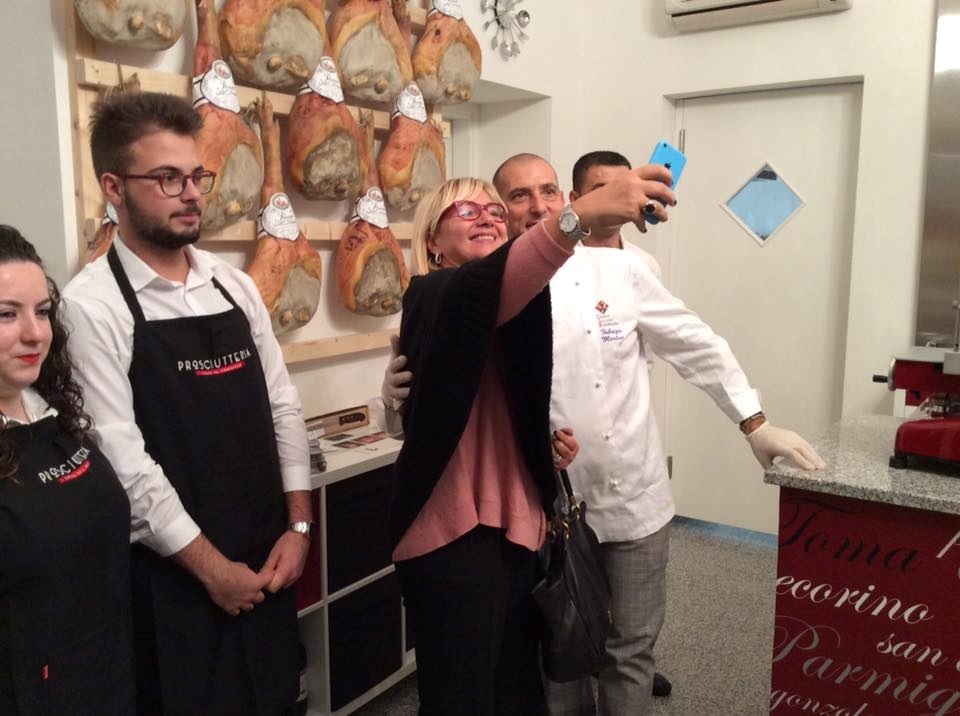 Apre ad Alessandria la Prosciutteria dell’Osteria del Vinacciolo