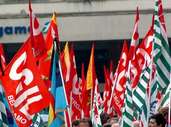 Legge riordino province: CGIL, CISL e UIL in presidio a Torino