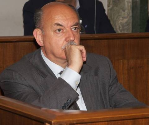 Piercarlo Fabbio ripropone al sindaco Rossa la giornata del volontariato. “L’anno scorso non mi aveva risposto”