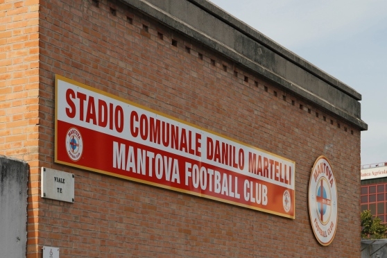 Contro il Mantova i grigi per la prima volta in campo il lunedì sera