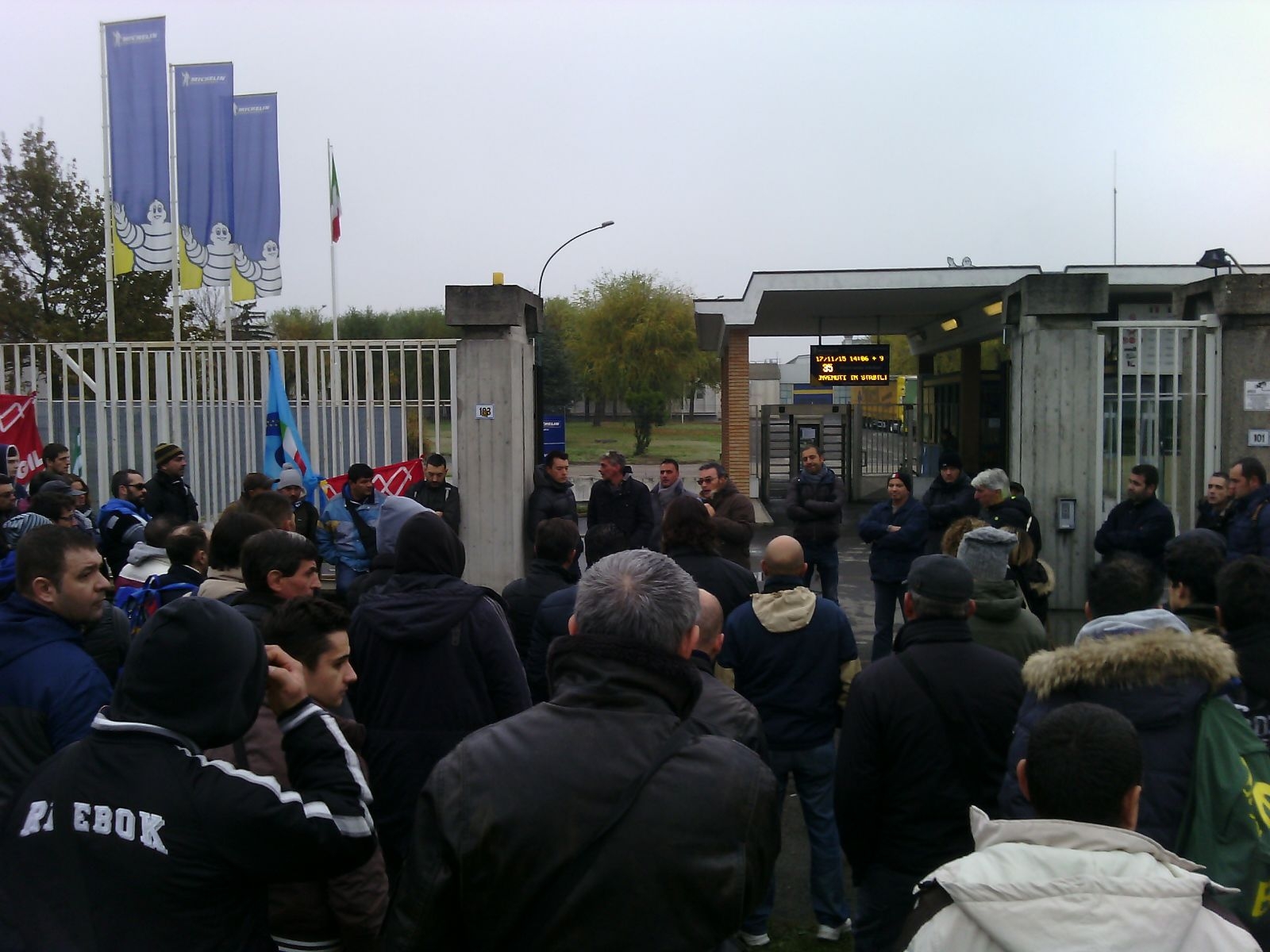 Michelin: altre due ore di sciopero all’inizio di ogni turno [AUDIO]