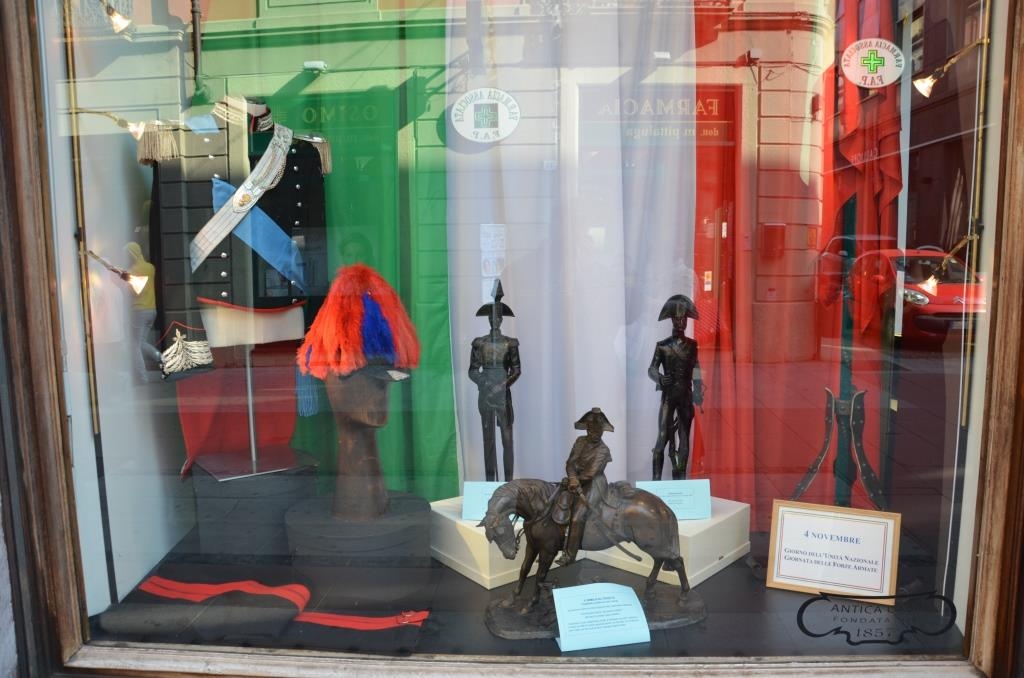 Caserme aperte e vetrine a tema per le celebrazioni del 4 novembre