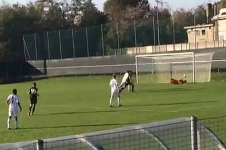 Derthona sconfitto 3 a 1 a Caronno. Calabria: “Servono innesti di qualità”