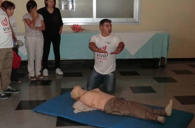 Come imparare a usare il defibrillatore