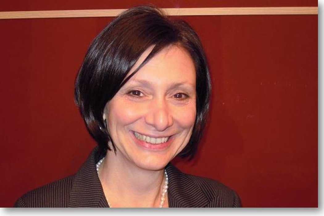 La scrittrice Piera Carlomagno ospite su Radio Gold. Nois is Rock andrà in onda alle 22.30, dopo la partita di Coppa Italia