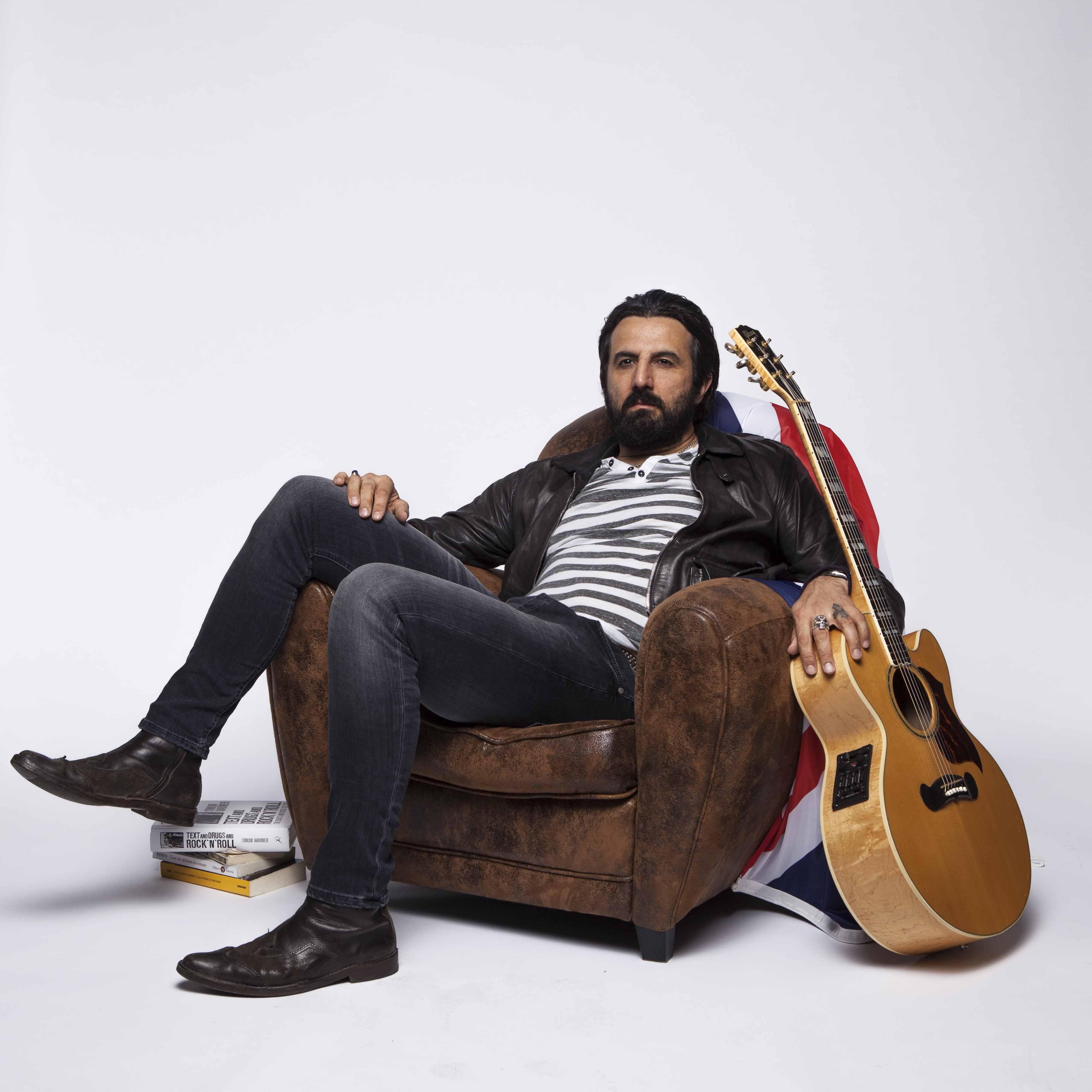Omar Pedrini, Teatro degli Orrori e gli altri concerti del sabato in provincia