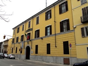Denunciato “piromane” casalese che aveva anche danneggiato le fioriere del Ponte sul Po   