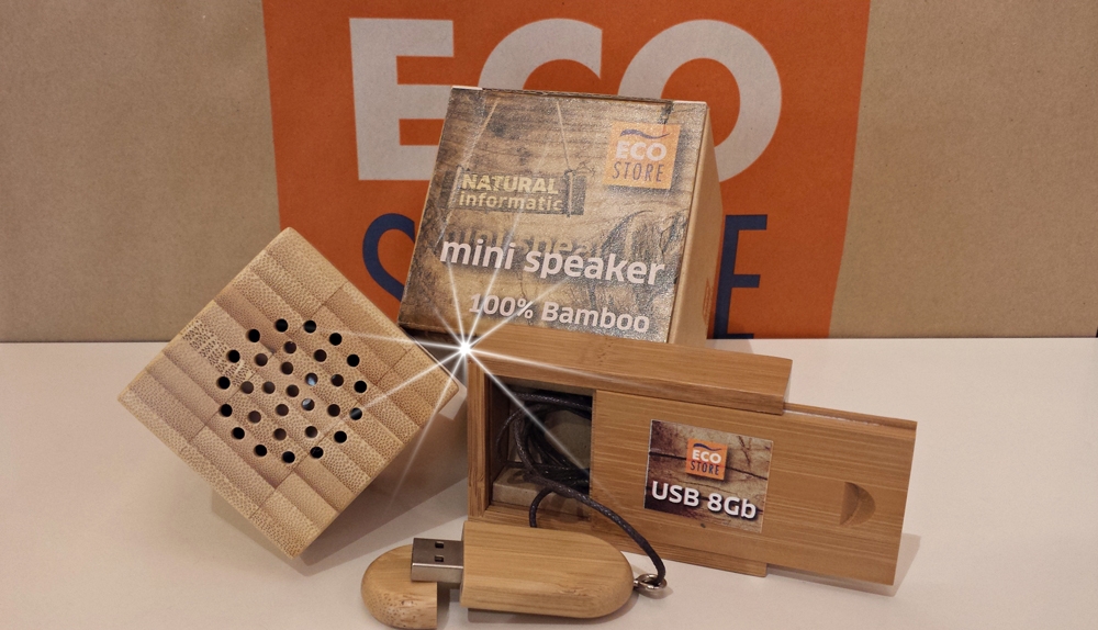 Chiavetta usb 8Gb e 16 Gb in bamboo