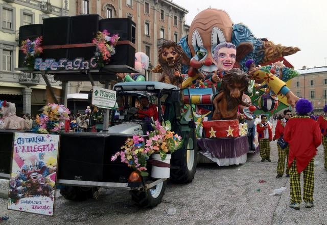 Tra le nevi di Prato Nevoso si inaugura il Carnevale di Mondovì
