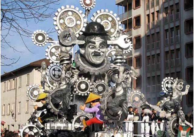 A Borgosesia si apre il Carnevale con l’arrivo del Peru e il Gran Pranzo della Busecca