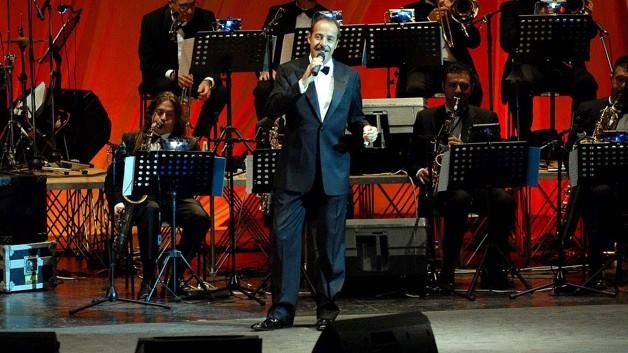 Massimo Lopez a teatro interpreta i classici dello swing