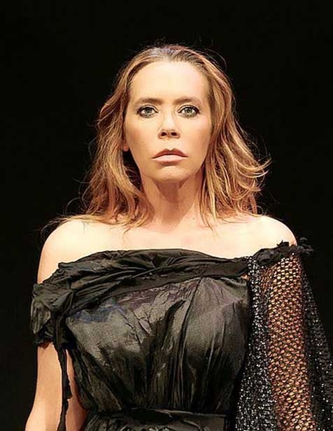 Barbara De Rossi è Medea al teatro di Tortona