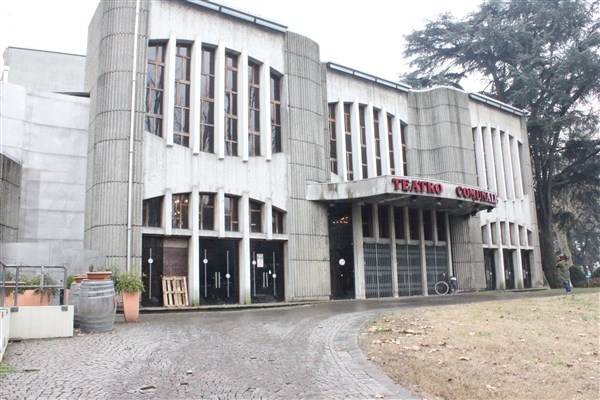 Terminata la bonifica il comitato Ridatecilteatro attende ora la “rinascita” del Comunale