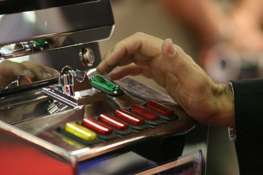 Libera si confronta con Istituzioni, associazioni e commercianti su “crisi, usura e azzardo patologico”