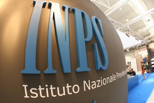 Contributi per le mamme lavoratrici: aperte le domande sul sito dell’Inps