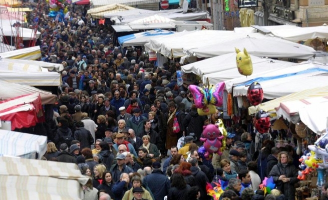 Genova: la Fiera di Sant’Agata tinge di colori, profumi e sapori il quartiere di San Fruttuoso