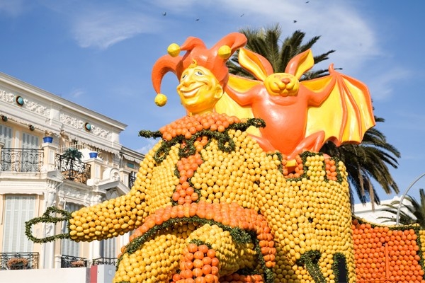 Il Carnevale di Mentone celebra il cinema italiano degli anni ’50 e ‘60