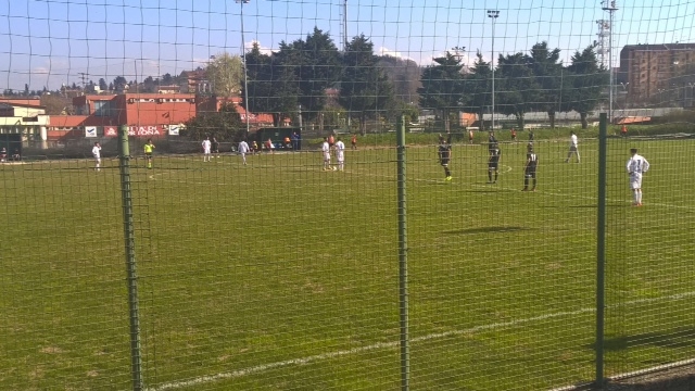 Calcio Tortona: basta una magia di Mazzocca per battere e agganciare il Saluzzo