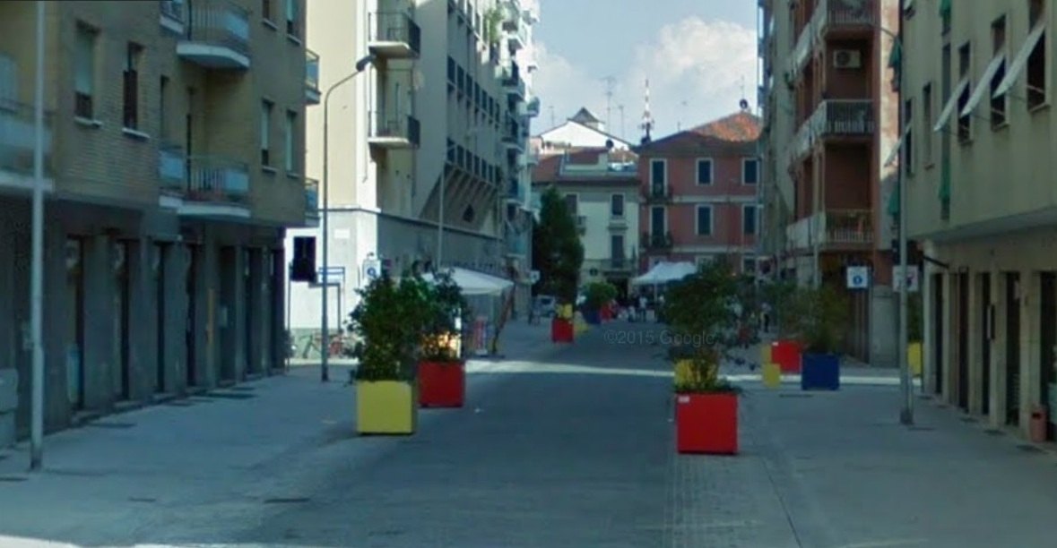 Niente più auto in via Dossena ad Alessandria