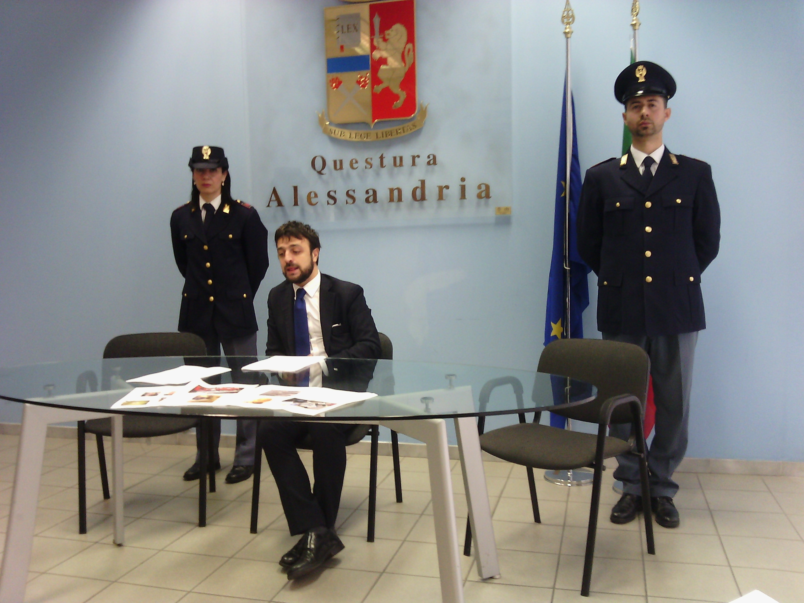 Minacciato da mesi per della droga non pagata: in carcere i suoi due aguzzini