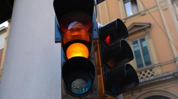 Giovedì i lavori per sistemare il semaforo in via Marengo ad Alessandria