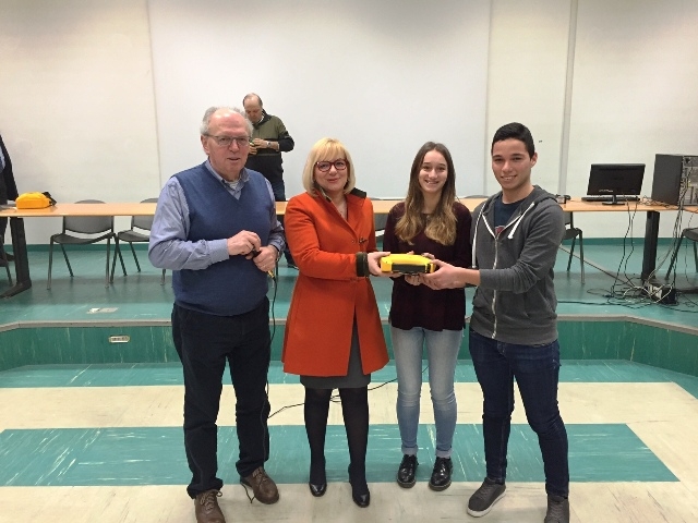 Consegnato un defibrillatore ai ragazzi del Liceo Scientifico Galilei