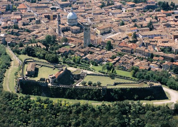 Una Pasquetta a misura di famiglia tra favole, cantastorie, mercatini e castelli