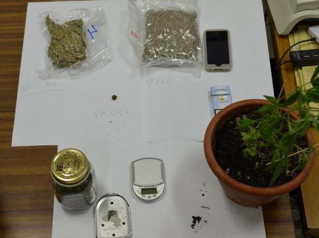 Arrestato 24enne: aveva droga nel motorino, in casa e in cantina