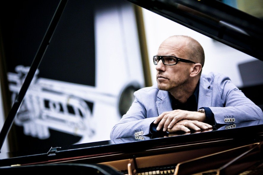 Valenza, il pianista jazz Antonio Faraò stasera al Sociale