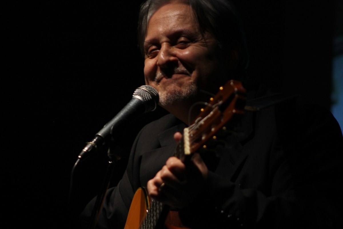 Spettacolo di teatro-canzone al Comunale con Gian Piero Alloisio